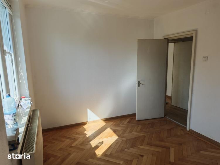 Apartament cu 2 camere semidecomandat în Trivale