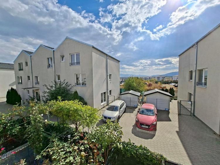 Apartament cu 3 camere decomandat, mobilat în Exterior Sud