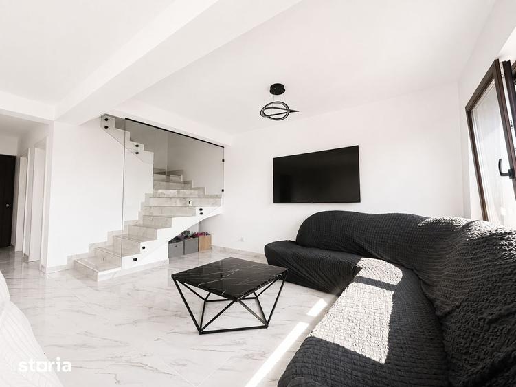 Casă cu 4 camere cu Teren 250 Mp în IAR
