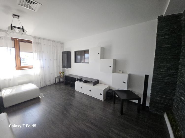 Apartament cu 2 camere decomandat în Exterior Vest