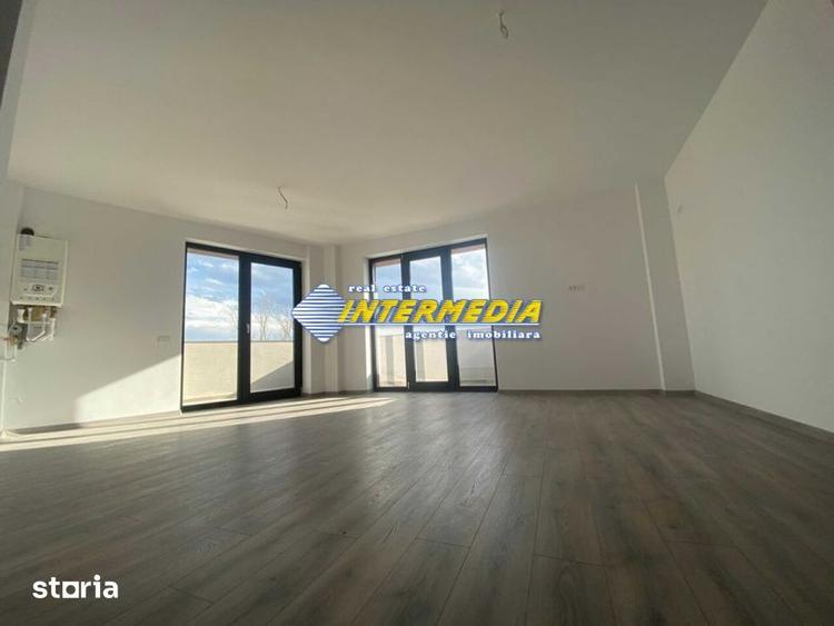 Apartament cu 3 camere, mobilat în Lipoveni