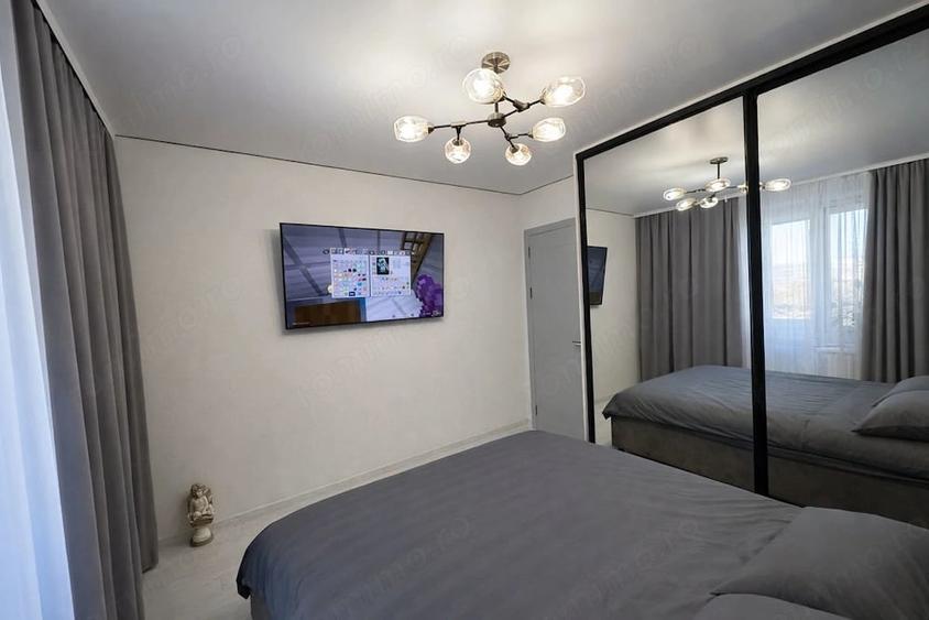 Apartament cu 2 camere decomandat în Eroii Revoluției