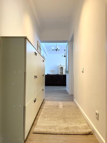 Apartament cu 3 camere decomandat în Pipera