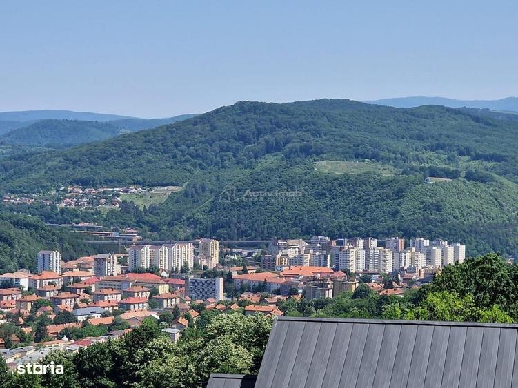 Spațiu comercial, în Central