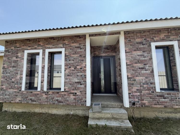 Casa cu 4 camere, 110 mp, Zona Odoreu - 1
