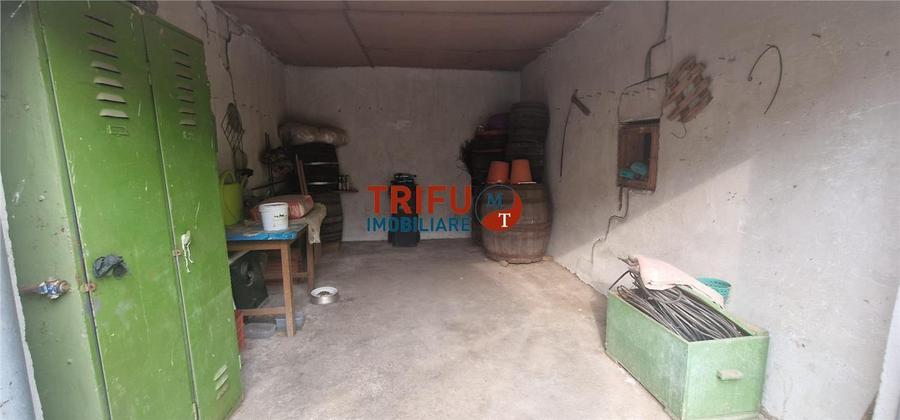 Casă individuală cu 4 camere cu Canalizare în Totoi