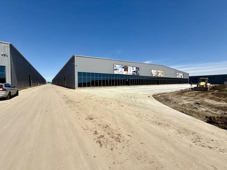 Spațiu industrial, de 16,000 mp, în Afumați
