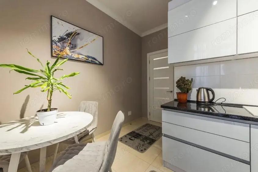 Apartament cu 2 camere decomandat în Bogdăneștilor