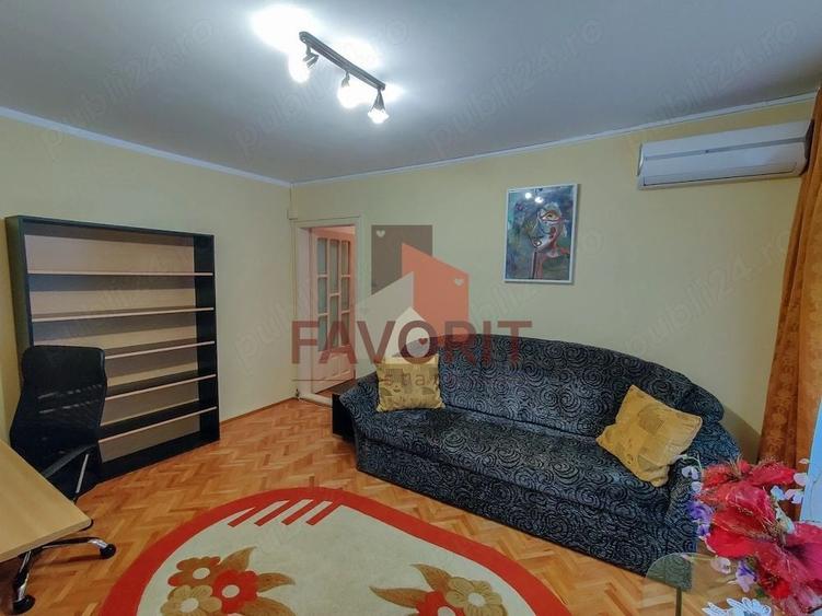 Apartament cu 2 camere, mobilat în P-ța Unirii