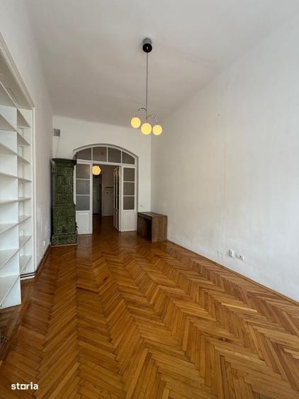 Apartament cu 2 camere semidecomandat în Chinteni