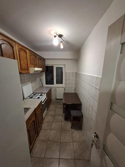 Apartament cu 2 camere decomandat în Dâmbovița