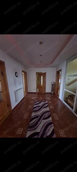 Casă cu 6 camere în Vadu Moldovei