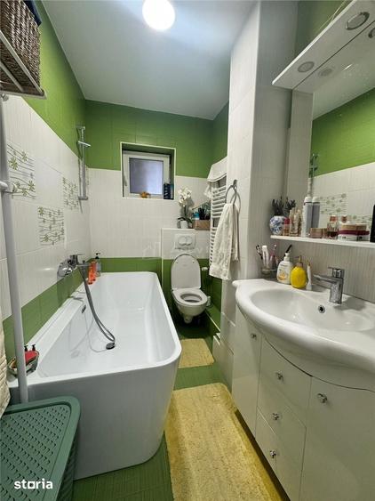 Apartament cu 2 camere semidecomandat în Piața Centrală