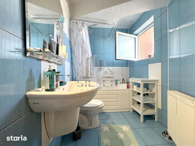 Apartament cu 3 camere în Zorilor