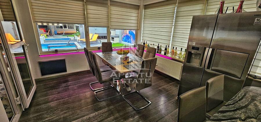 Casă individuală cu 7 camere cu Piscina în Aradului