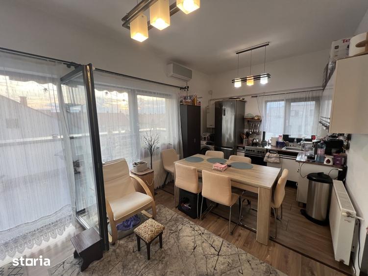 Apartament cu 3 camere în Soarelui