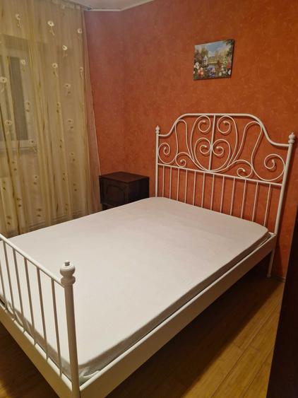 Apartament cu 3 camere decomandat în Exterior Vest