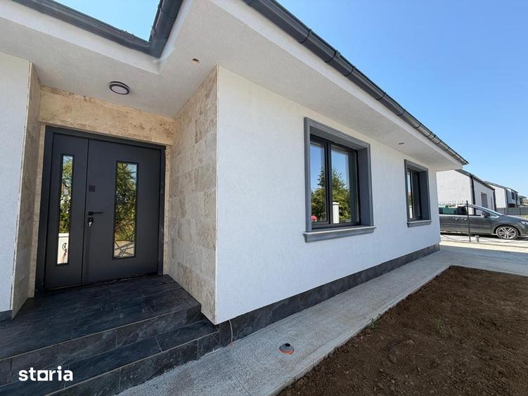 Casă cu 3 camere cu Teren 500 Mp în Corbeanca