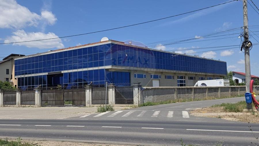Spațiu industrial, de 2,500 mp, în Dragomirești-Deal