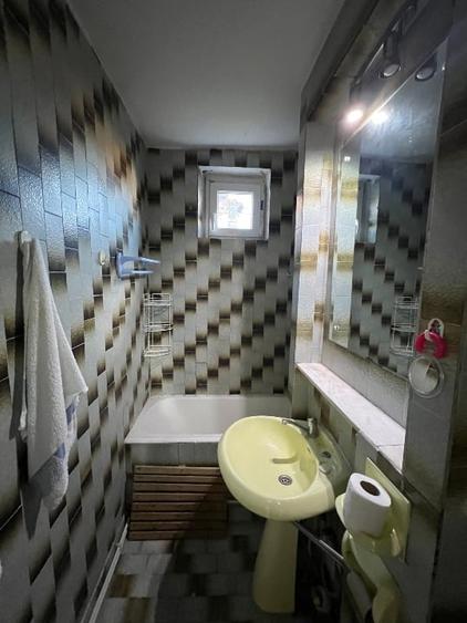 Apartament cu 2 camere decomandat, mobilat în Central