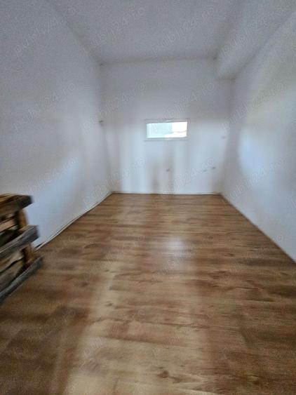 Spațiu comercial, de 45 mp, în Săveni