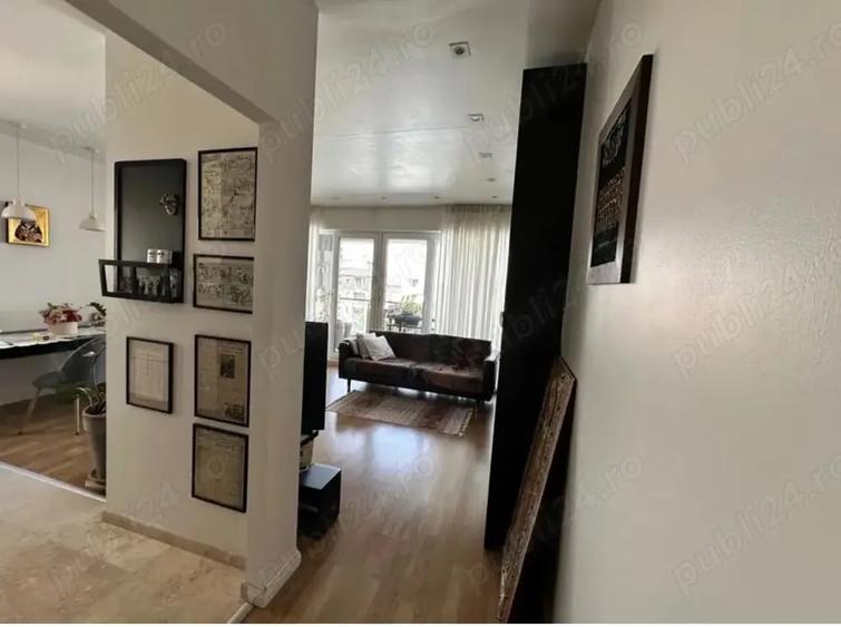 Apartament cu 2 camere decomandat în Titan