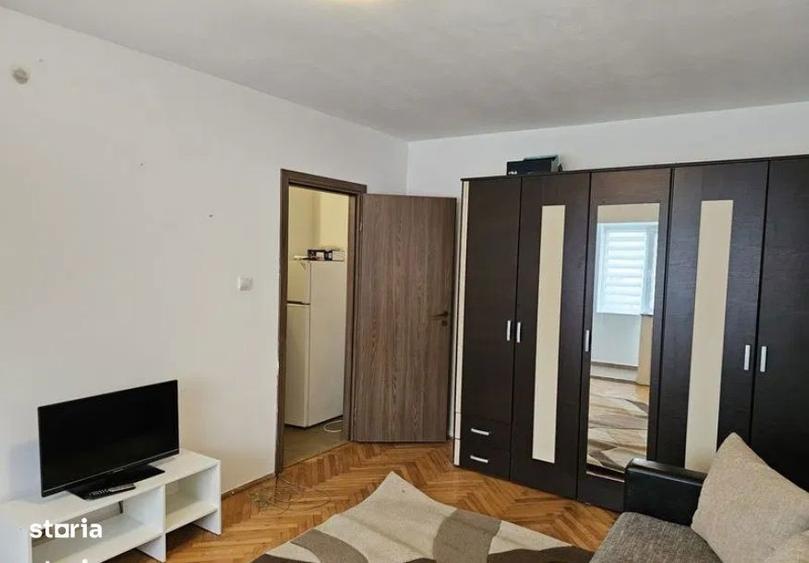 Garsonieră în Lunei