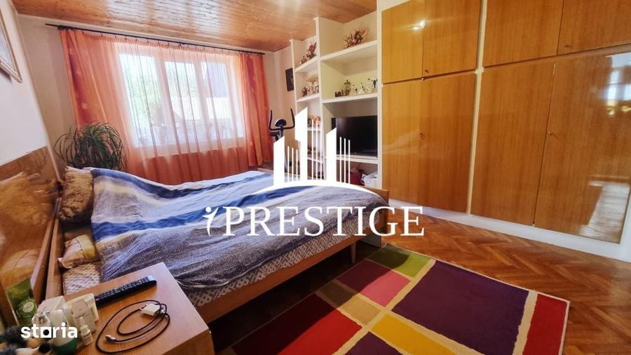 Casă cu 4 camere în Șura Mare