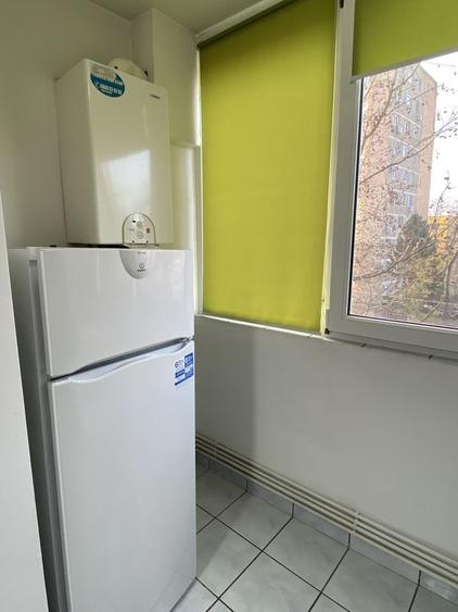 Inchiriez apartament cu 2 camere, zona Dacia - 15