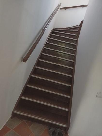 Casă cu 6 camere cu Canalizare în Tei