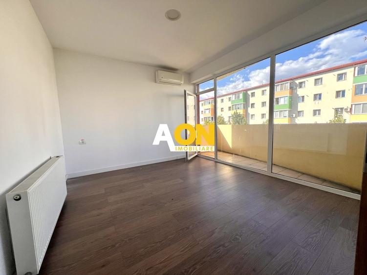 Apartament cu 2 camere semidecomandat în Cetate