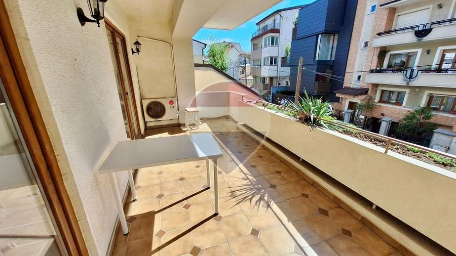Apartament cu 5 camere în Dorobanți