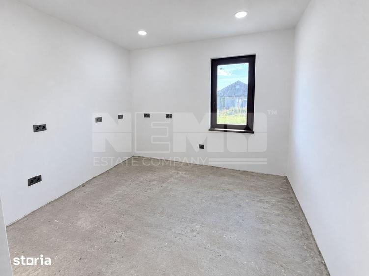 Casă cu 4 camere cu Teren 1000 Mp în Horodnic