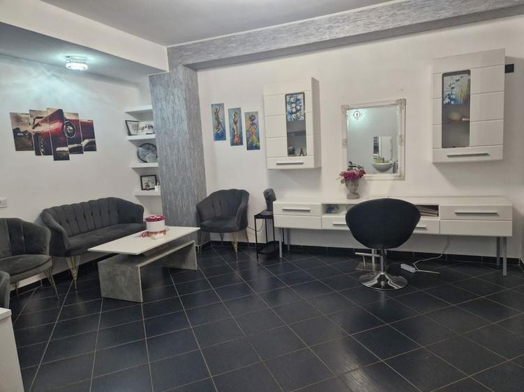 Spațiu comercial, de 37 mp, în Roșu