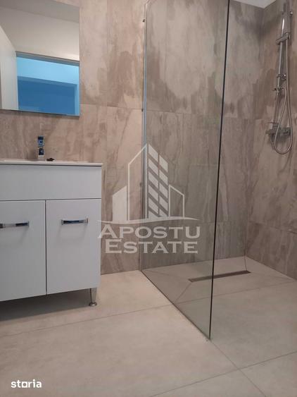 Casă cu 4 camere cu Teren 300 Mp în Ghiroda