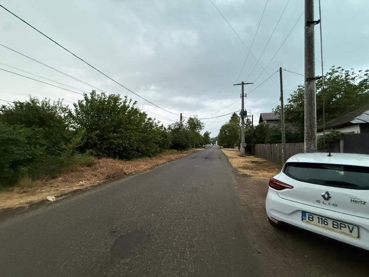 Teren Construcții intravilan de 4200 mp, în Adunații-Copăceni