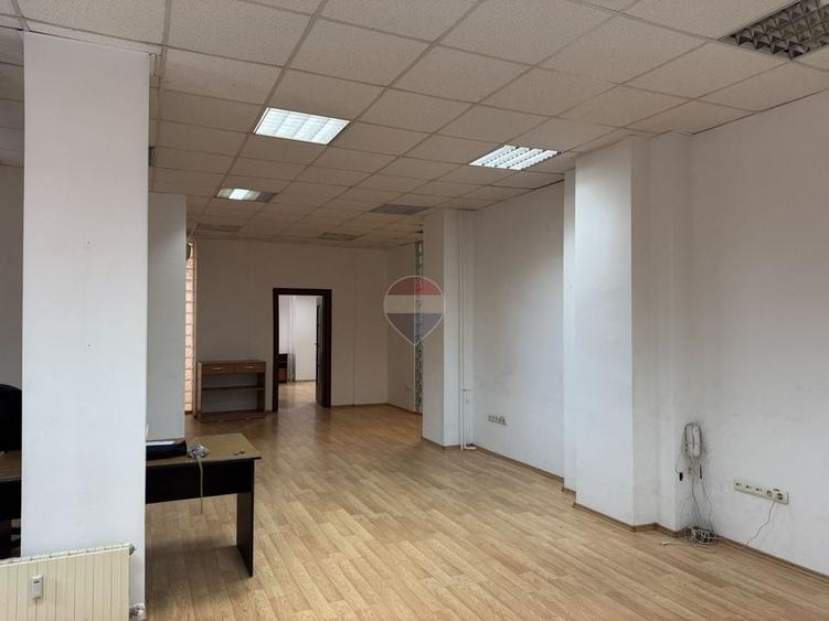 Spațiu comercial, de 304 mp, în Grivița
