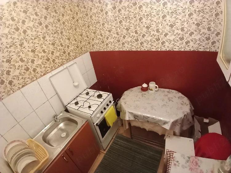 Garsonieră decomandată în Central