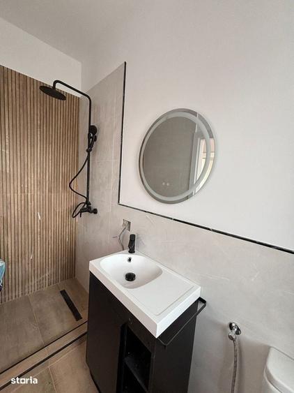 Apartament cu 4 camere în Moșnița Veche