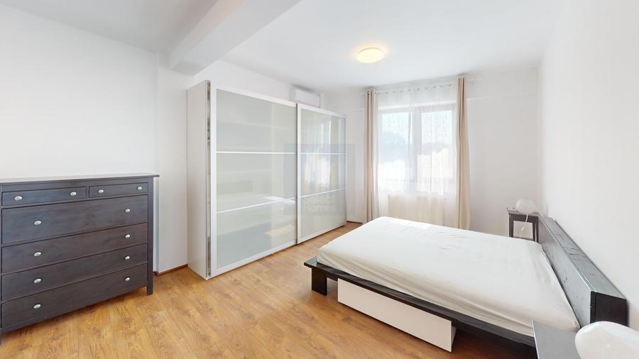 Apartament cu 3 camere decomandat, mobilat în Aviatorilor