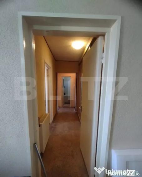 Apartament cu 4 camere semidecomandat în Nord