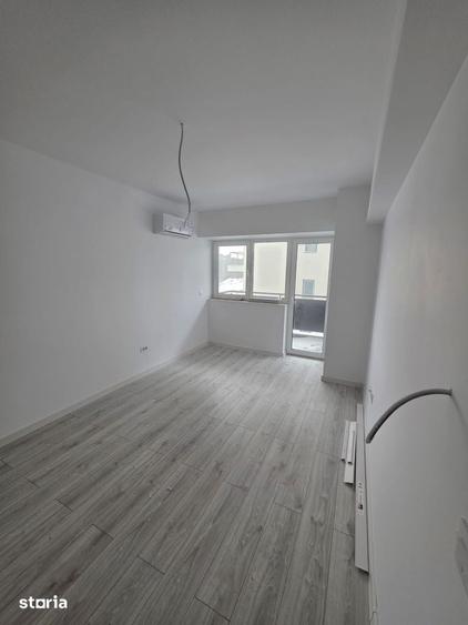 Apartament cu 2 camere decomandat în Nicolina