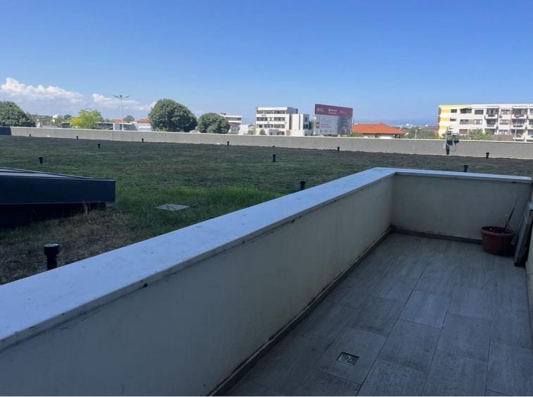 Apartament cu 2 camere decomandat în Tomis Plus