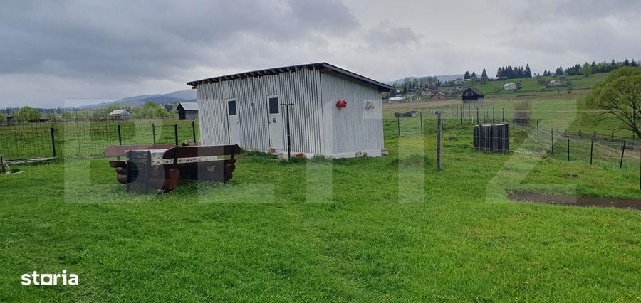 Casă cu 4 camere cu Teren 1750 Mp în Poiana Stampei