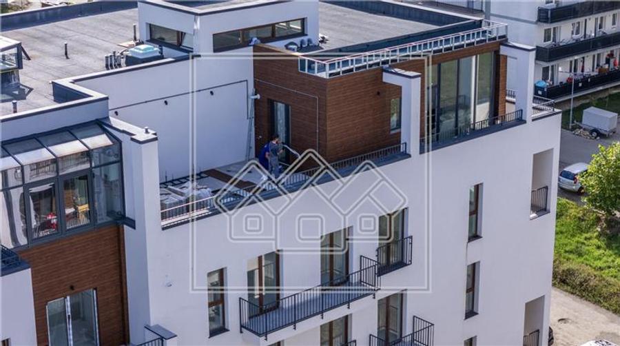 Penthouse cu 4 camere nedecomandat în Turnișor