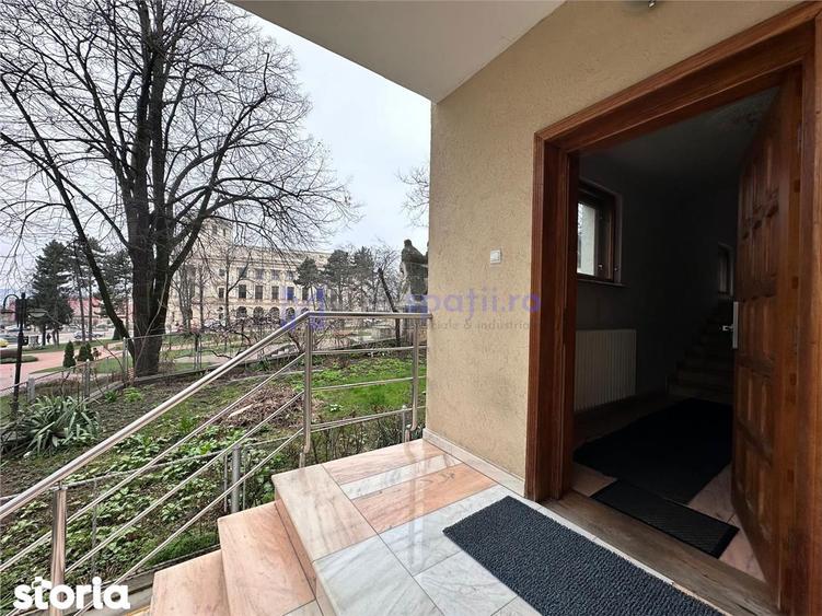 Spațiu comercial, de 79 mp, în Copou