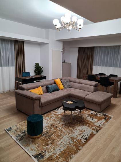 Apartament cu 2 camere decomandat, mobilat în Faleza Nord