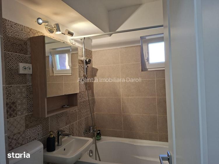 Apartament trei camere, et. 3/4, C-tin Brancu?i-Curtea de Apel