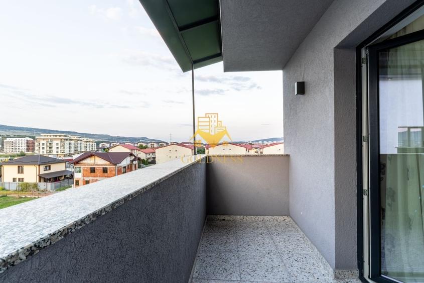 Apartament cu 3 camere semidecomandat în Tineretului