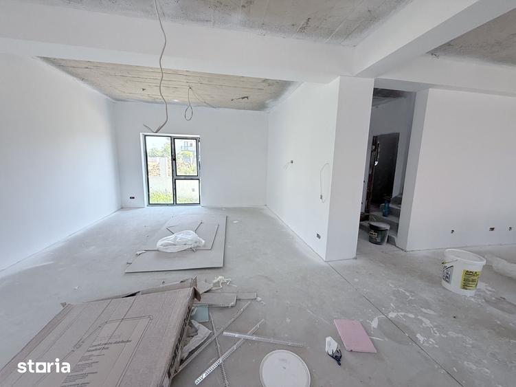 Duplex deosebit, 5 camere, curte generoasa, zona Safirului-Gladiolelor - 9